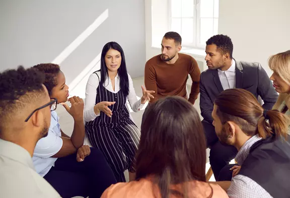 Comment les organisations peuvent-elles améliorer l'expérience de leurs collaborateurs en favorisant l'inclusion et en célébrant la diversité ?